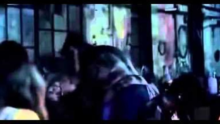 светящиеся глаза адренохром. людоеды и их сияющие глаза. светящиеся глаза у каннибалов. светящиеся глаза в коридоре. линзы светящиеся в темноте красные.