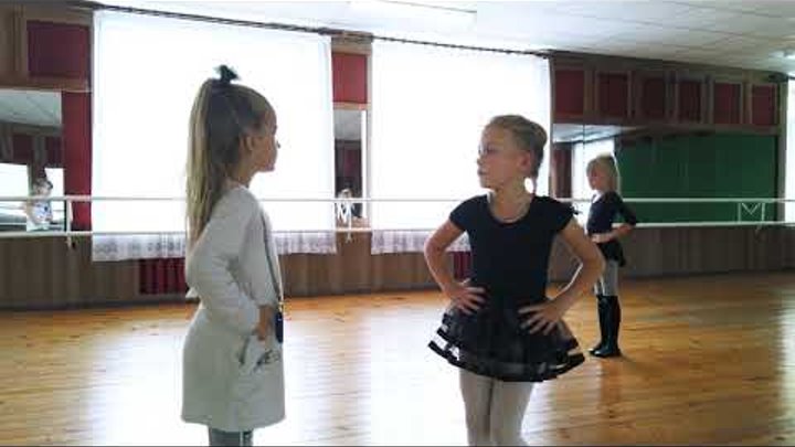 у меня у тебя звонкие. песня здравствуйте гости. звонкие ладошки песня. парные танцы в садике. танец ладошки.