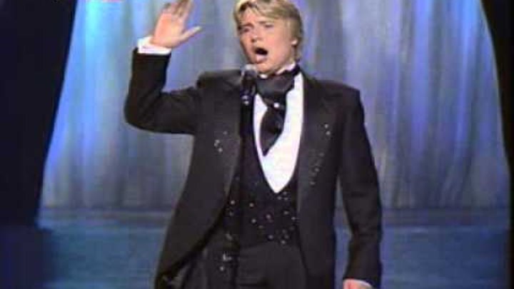 Кватро скажите девушки подружке. Николай басков скажите девушки. Скажите девушки подружке вашей хор турецкого. Концерт группы квадро видео. Басков ленский.