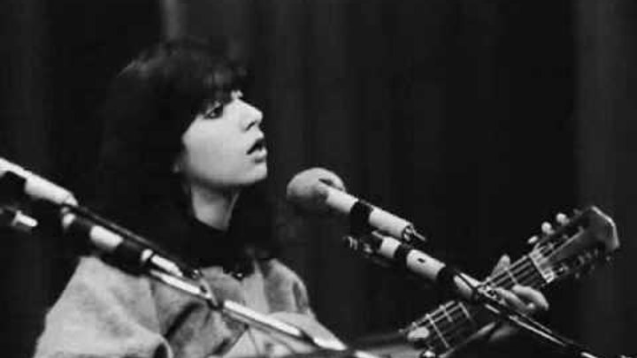 Вероника долина видео. А хочешь я выучусь шить. А хочешь, я выучусь шить? вероника долина. Долина а хочешь я выучусь шить. Долина а хочешь я выучусь шить.