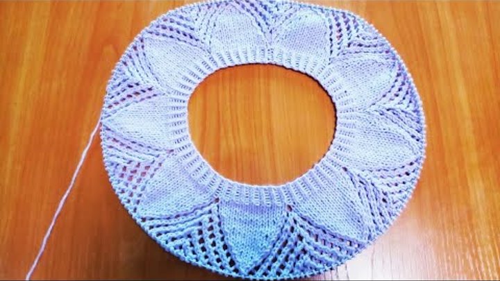 Росток крючком на круглой кокетке. Круглая кокетка. Мк вязание спицами круглая кокетка. Кофта с круглой кокеткой. Круглая кокетка спицами.