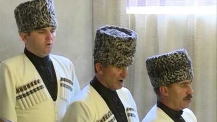 Балдраджюз на карачаевском языке. Карачаевские музыканты. Песни на карачаевском языке. Спектакль на карачаевском языке. Инарла на карачаевском языке.