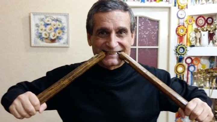 Ниндзя с нунчаками картинки. Картинки нунчаки фристайл. Нунчаки урок видео. Каратэ киокушинкай. Нунчаки в руках.