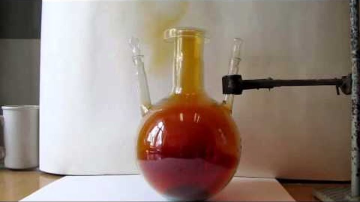 Реакция меди с азотной кислотой. Реакция цинка с азотной кислотой. Реакция меди с раствором азотной кислоты. Реакции с медью. Реакция взаимодействия концентрированной азотной кислоты с медью.