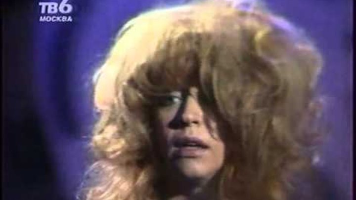 Пугачева в петербурге сегодня дожди. Алла пугачева гроза. Пугачева клип в петербурге. Пугачева в петербурге сегодня дожди. Пугачева в петербурге сегодня дожди.