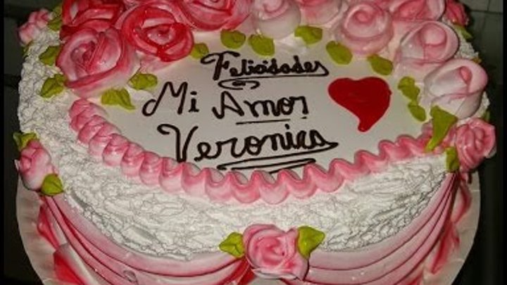Como Decorar Una Torta Con Crema Chantilly Para Mujer O Nina Wilber Yucra