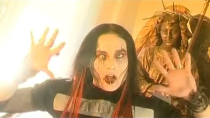 Cradle of filth temptation. Cradle of filth фото. Cradle of filth обои на рабочий стол. Cradle of filth thornography. Cradle of filth dusk and her embrace 1996.