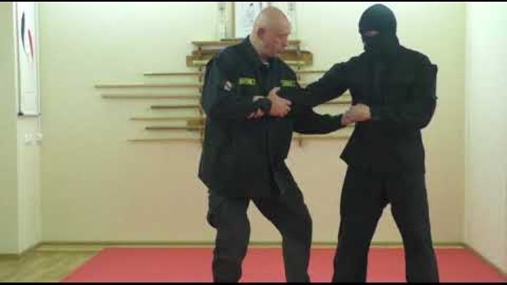 Одежда против ножа. Боевые приемы защита от удара ножом. Самооборона охрана. Рукопашный бой силуэт. Самооборона для женщин.