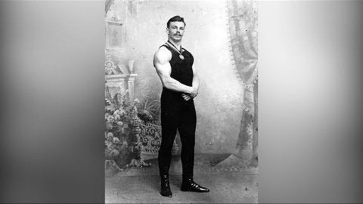 Сергей Елисеев силач