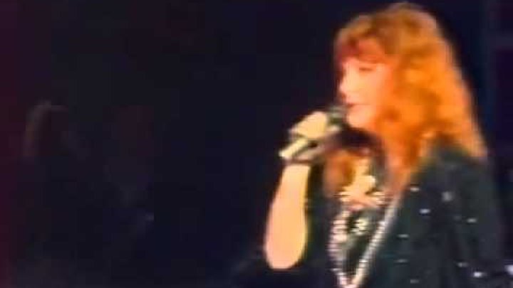 пугачева в году бывает май. пугачева в году бывает май. пугачёва интервью. алла пугачева сейчас. алла пугачёва этот мир придуман.