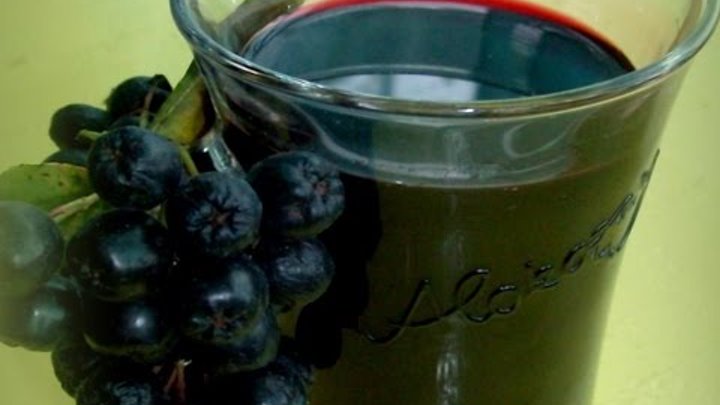 Варенье с вишневыми листьями. Сироп из аронии черноплодной. Сироп из аронии черноплодной. Черноплодка с вишневым листом и лимонной кислотой. Черноплодка с вишневым листом и лимонной кислотой.