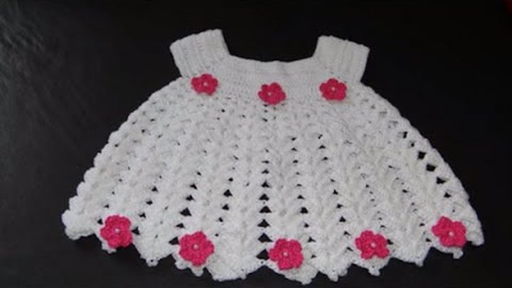 طريقة عمل فستان طفلة بالكروشية  crochet Baby Dress