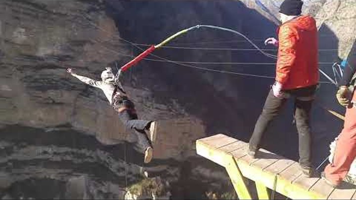 Роупджампинг Чегем 250 Saltar la cuerda en Rusia Ropejumping in Russia