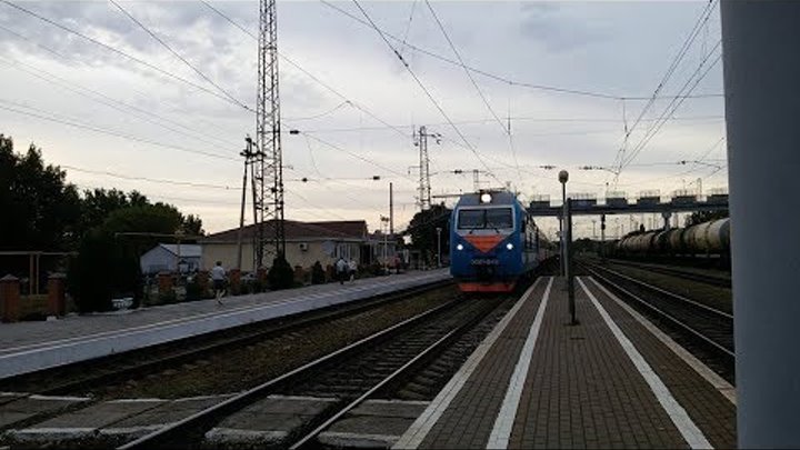 Поезд 460 тамбов адлер. Поезд 542м. Поезд кемерово москва. Поезд 460 станции. Поезд тамбов адлер.