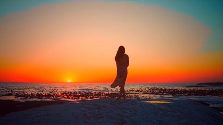 Уходит в закат. Уйду в закат песня. Герой уходит в закат. Уходит в закат. Уйду в закат песня.