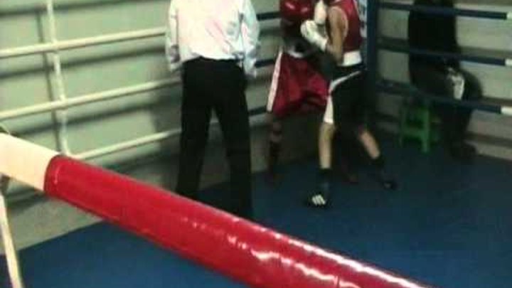 кто боксировал с вовой адидасом