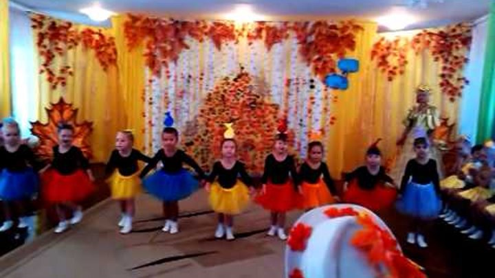До ре ми танец в саду. Танец дореми в детском саду видео. Девочки танцуют до ре ми до. Костюмы для танца до ре ми. Ансамбль арт-микс, танец дореми.