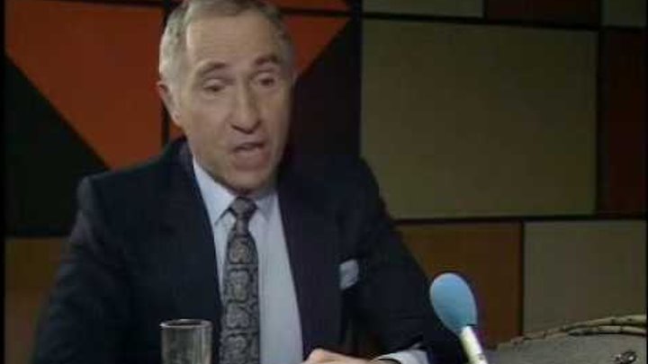 Yes Prime Minister: Sir Humphrey gives an indiscreet interview