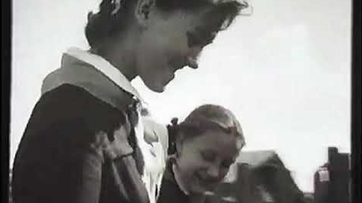 1962 год, СССР, советская школа. Пионеры тимуровцы Томска помогают тем, кто нуждается в их помощи