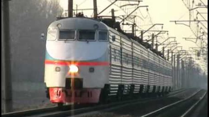 Скоростной электропоезд эр200. Экспресса эр-200. Поезд 200м. Эр200. Эр200-2.