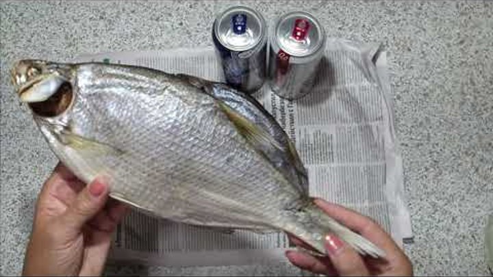 Лещ вяленый колодка. Рыба солится. Как посолить леща сухим. Лещ соленый. Как посолить леща сухим.