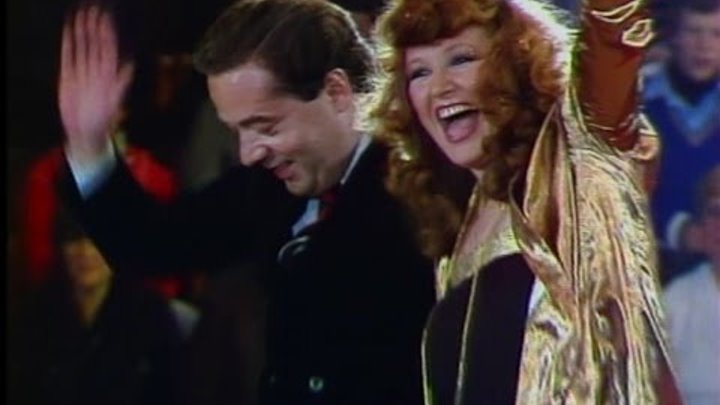 Пугачева сопот 1978. Новогодний аттракцион 1982. Пугачева 1983. Пугачева аттракцион. Пугачева сопот 1975.