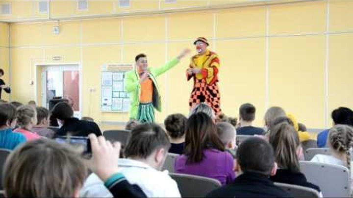 Артисты цирка посетили Брянскую детскую областную больницу .