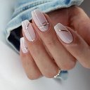 Lana nail-art
