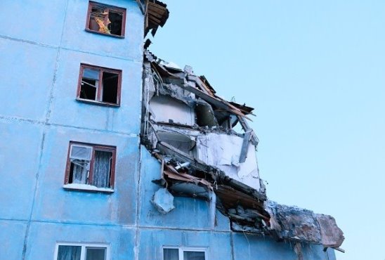 Взрыв газа в жилом доме в Мурманске