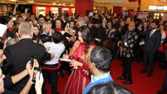 Шридеви и Бонни Капур в Москве в рамках фестиваля индийского кино MacCoffee Bollywood Film Festival 2017 представили фильм Мама1