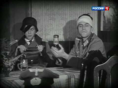 Штирлиц в кафе