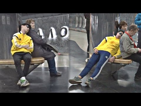 Гопники в метро