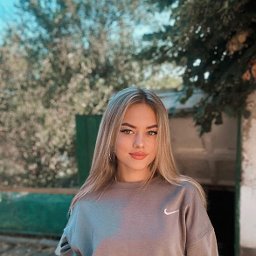 Алина Науменко model