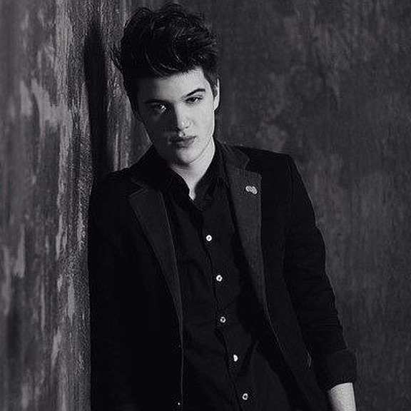 Владислав Рамм - где смотреть фото с женой?