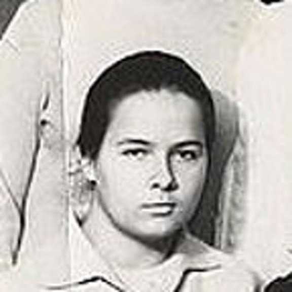 Жена абая. Нигматуллина флюра актриса. Нигматуллина флюра актриса. Флюра нигматуллина. Родькина елена ивановна.