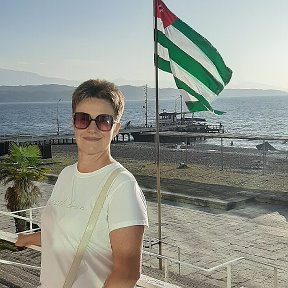 Фотография "Абхазия-это страна ,в которую я влюбилась без остатка,и  никакие доводы других людей меня в этом не переубедят .И я знаю точно-я обязательно сюда вернусь❤"