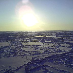 Фотография "Вид с палубы п. Приразломная на северный ледовитый океан"