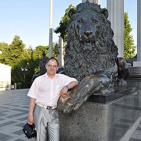 Фотография "Я и Лева...., но не в Питере, а в Москве (Июнь 2010 года)"