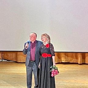 Фотография "10 февраля 2024  В ЦКТ Кубинки идет сольный юбилейный концерт жены, Юрьевой Елены."