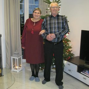 Фотография "У  дочери дома на Рождество 25  декабря  Я со своим  любимым  мужем  Рудольфом"