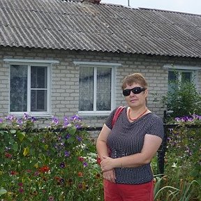Фотография "Я у моего родного дома г.Дмитриев,ул. Мичурина"