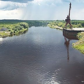 Фотография "мой красавец "жираф" , вид с моста , в 2008 г он решил пойти искупаться в реке ...вместе со мной , но слава Богу , Он сохранил мне жизнь !"