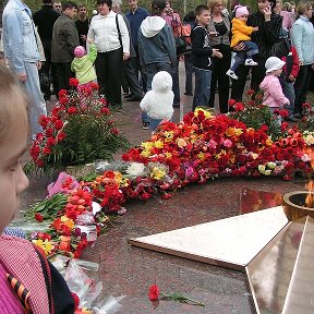 Фотография "Вечная ПАМЯТЬ всем, кто ковал ВЕЛИКУЮ ПОБЕДУ над фашизмом, благодаря кому мы и наши дети, внуки живут в свободной стране!"