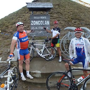 Фотография "Мы на Джиро. За два дня до этапа на Дзонколан."