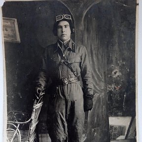 Фотография "Хильченко Александр Самуилович  погиб 1943 на Курской дуге брат моей прабабушки Натальи "