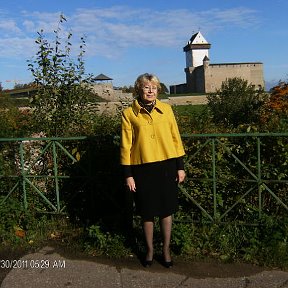 Фотография "30.09.2011  Я на фоне донжона Длинный Герман"