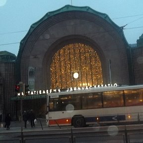 Фотография "Главный вход в железнодорожный вокзал г.Хельсинки"