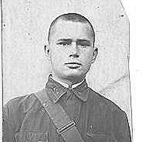 Фотография "Матвеев Николай Петрович, мой отец перед отправкой на фронт, 1942г. (18 лет)."