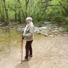 Фотография "Крым . Идем к водопаду Су-Учхан и Красной пещере в Урочище Кизил Коба ."