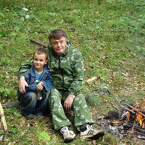 Фотография "Я со старшим внуком Ваней.Осень 2009 года."